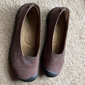 Keen 9 Cush Brown Leather Slip-On Casual Loafers Shoes Women's